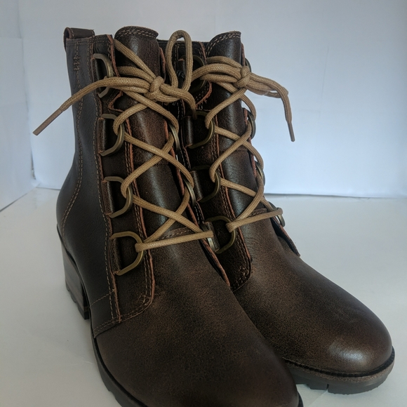 sorel cate waterproof boot